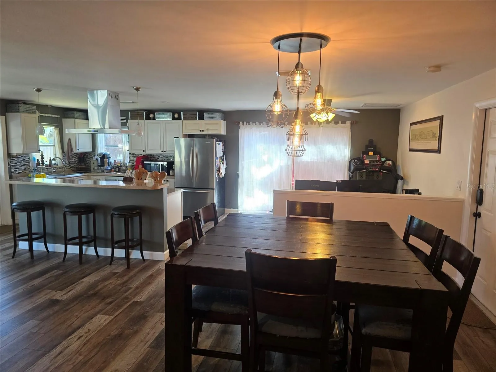 1117 WEBB DR