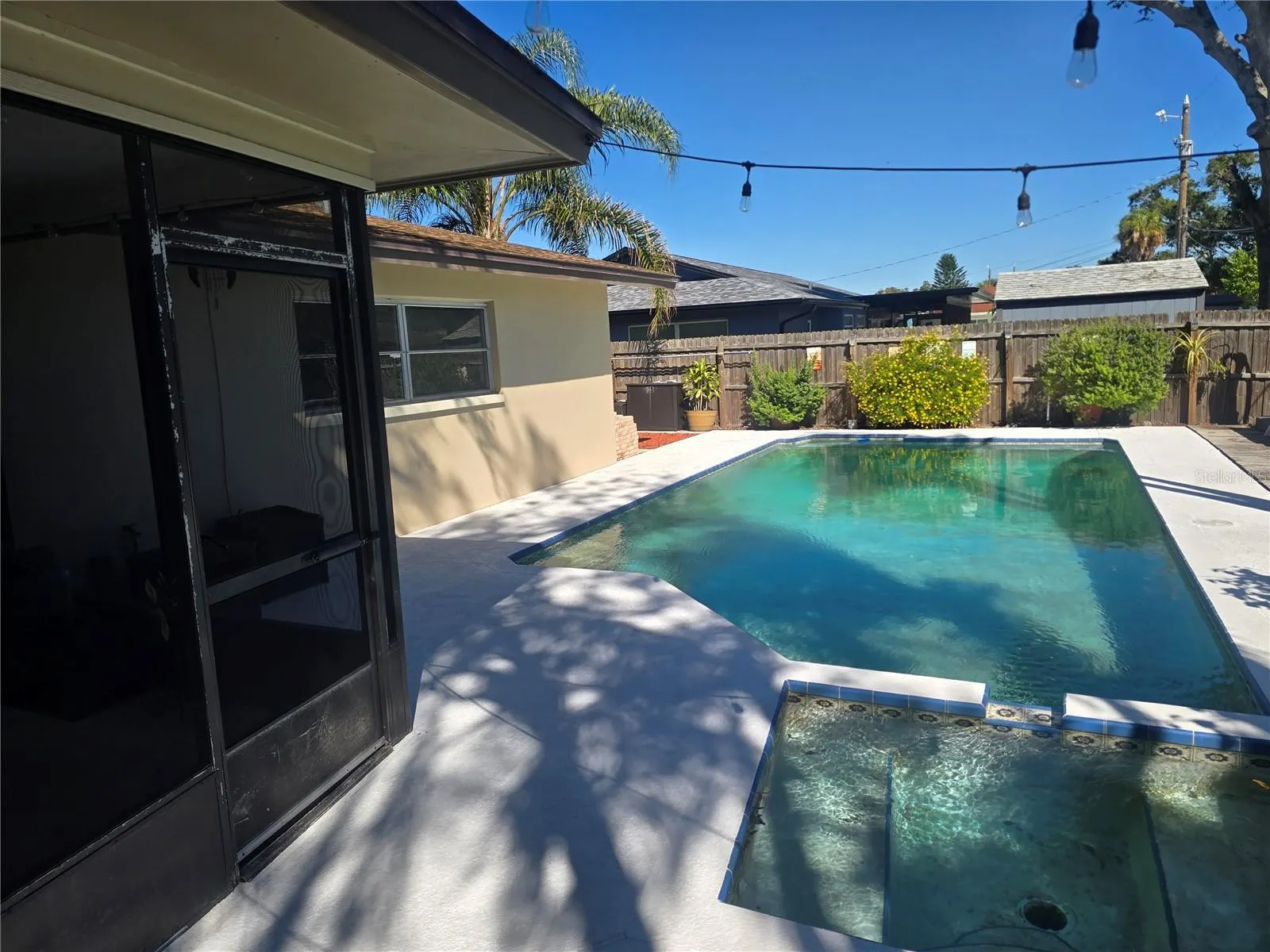 1117 WEBB DR