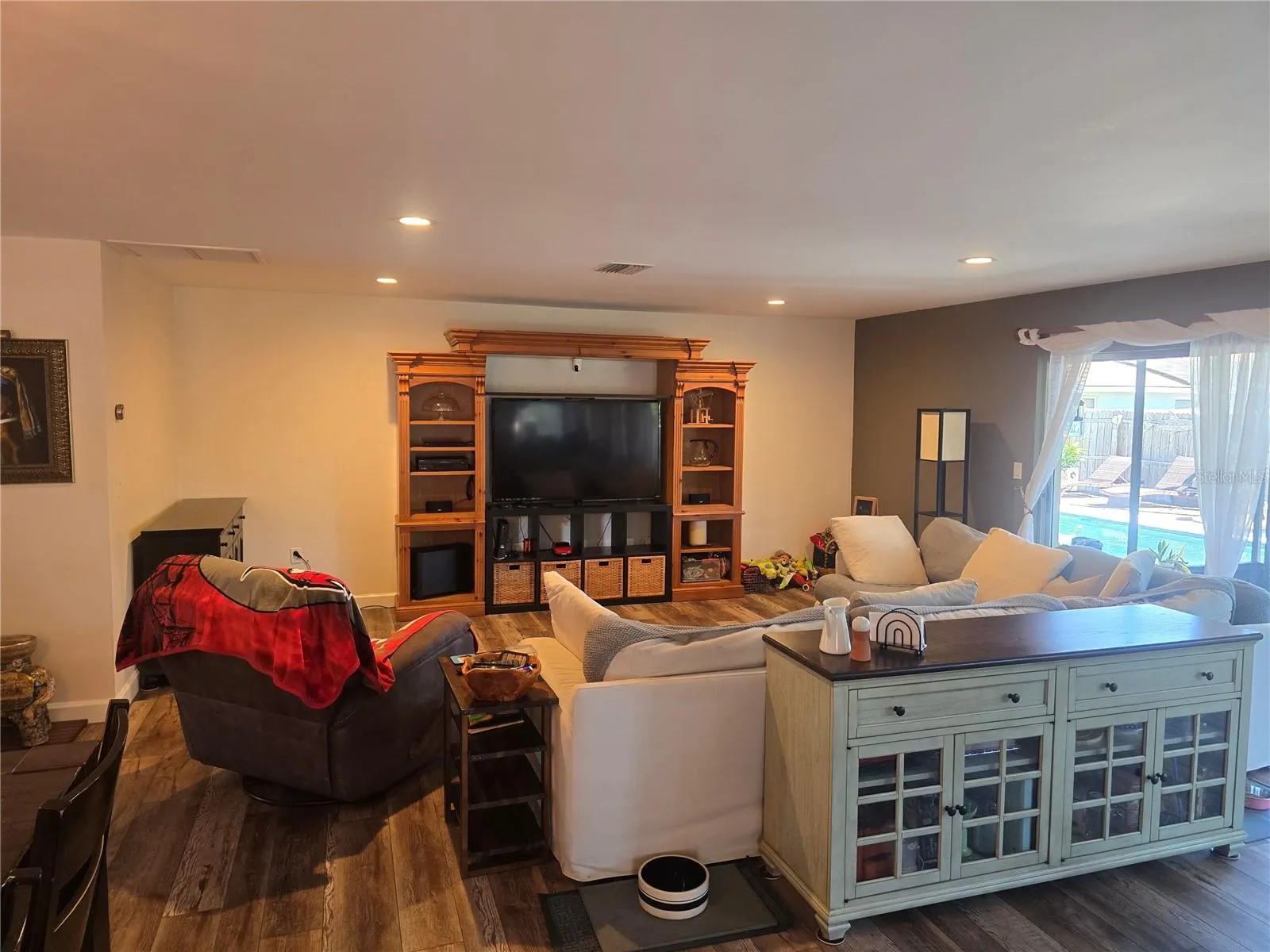 1117 WEBB DR