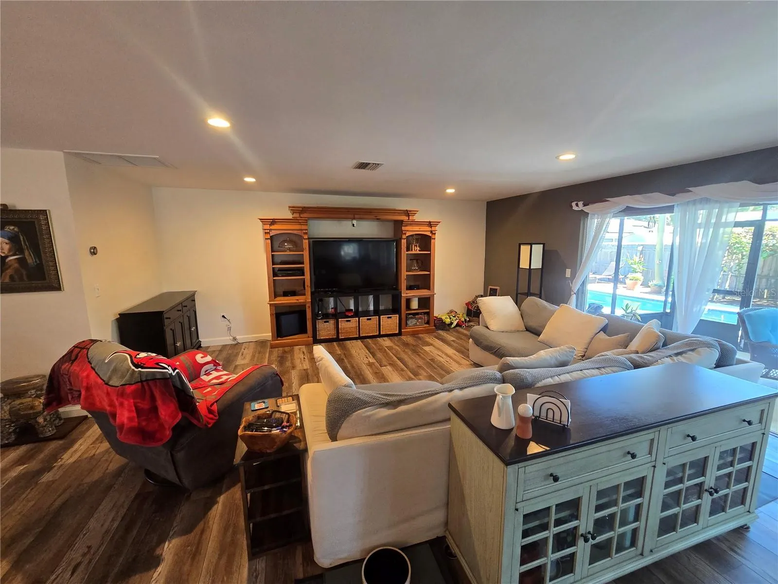 1117 WEBB DR