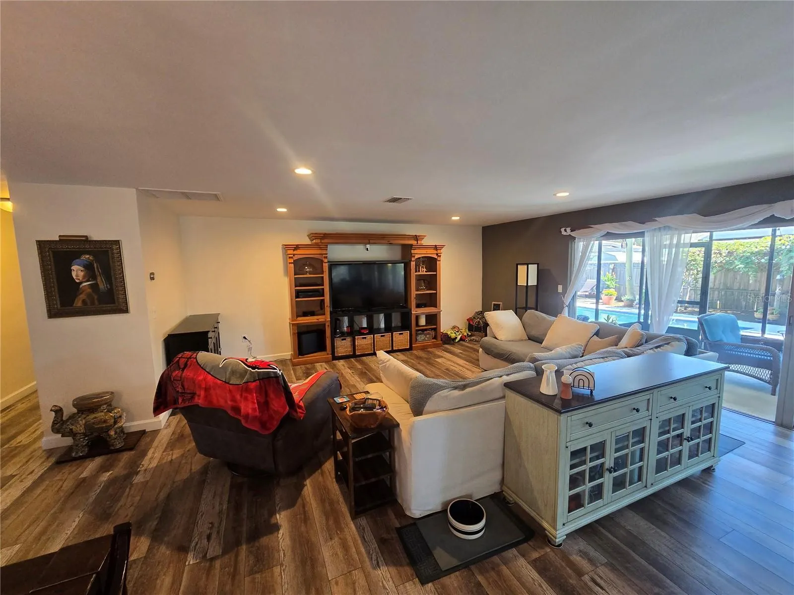 1117 WEBB DR