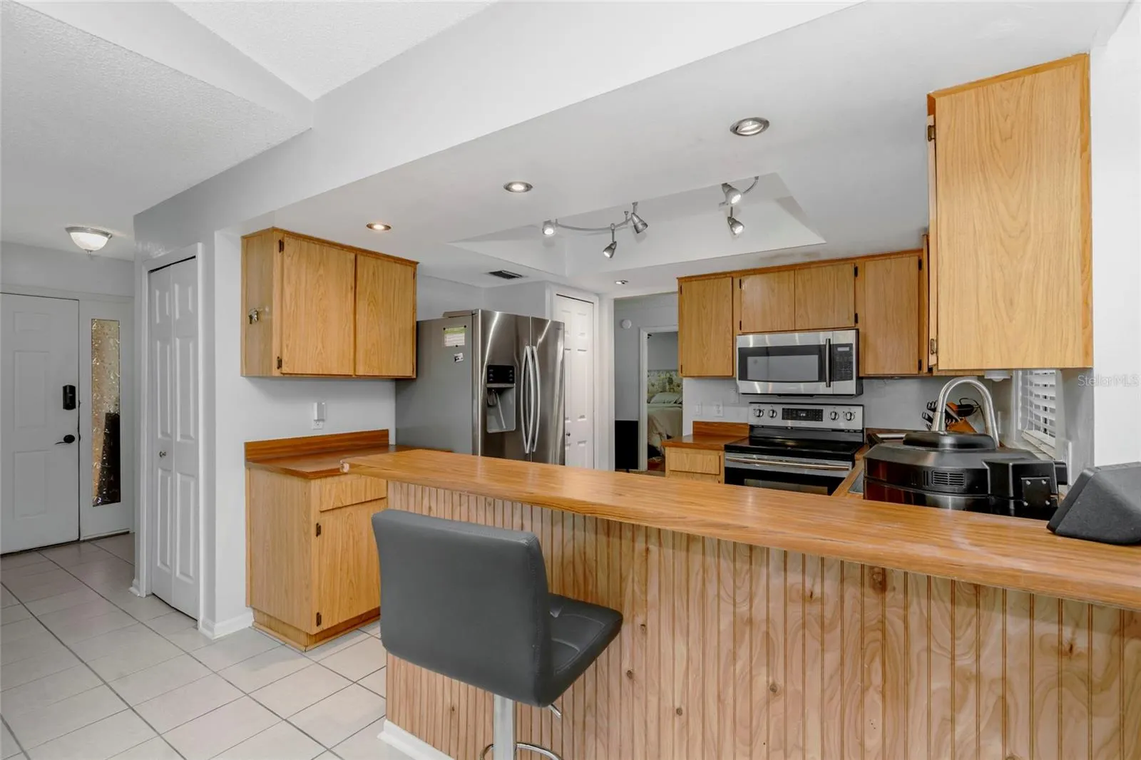 1908 LANDSIDE DR