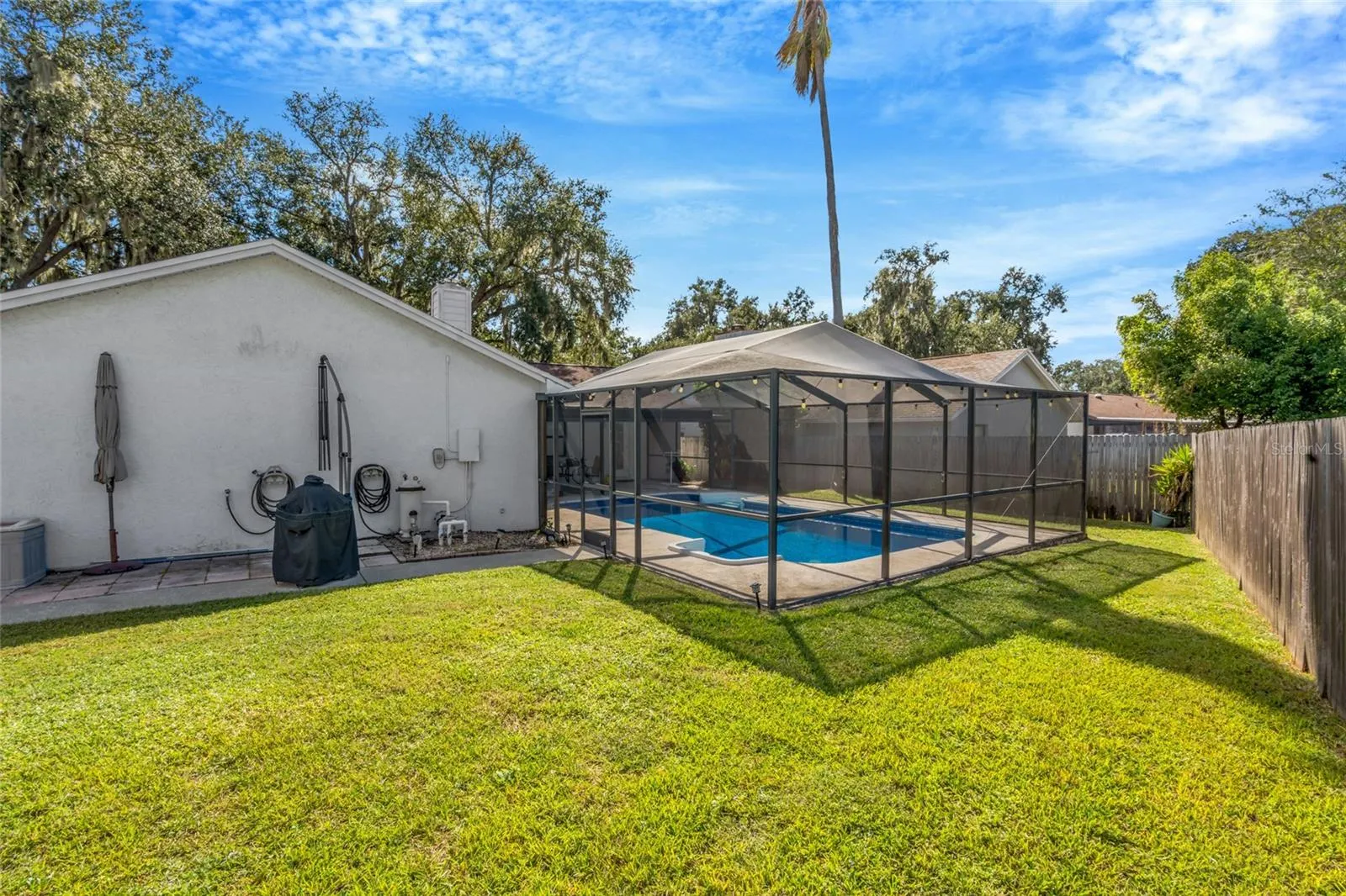 1908 LANDSIDE DR