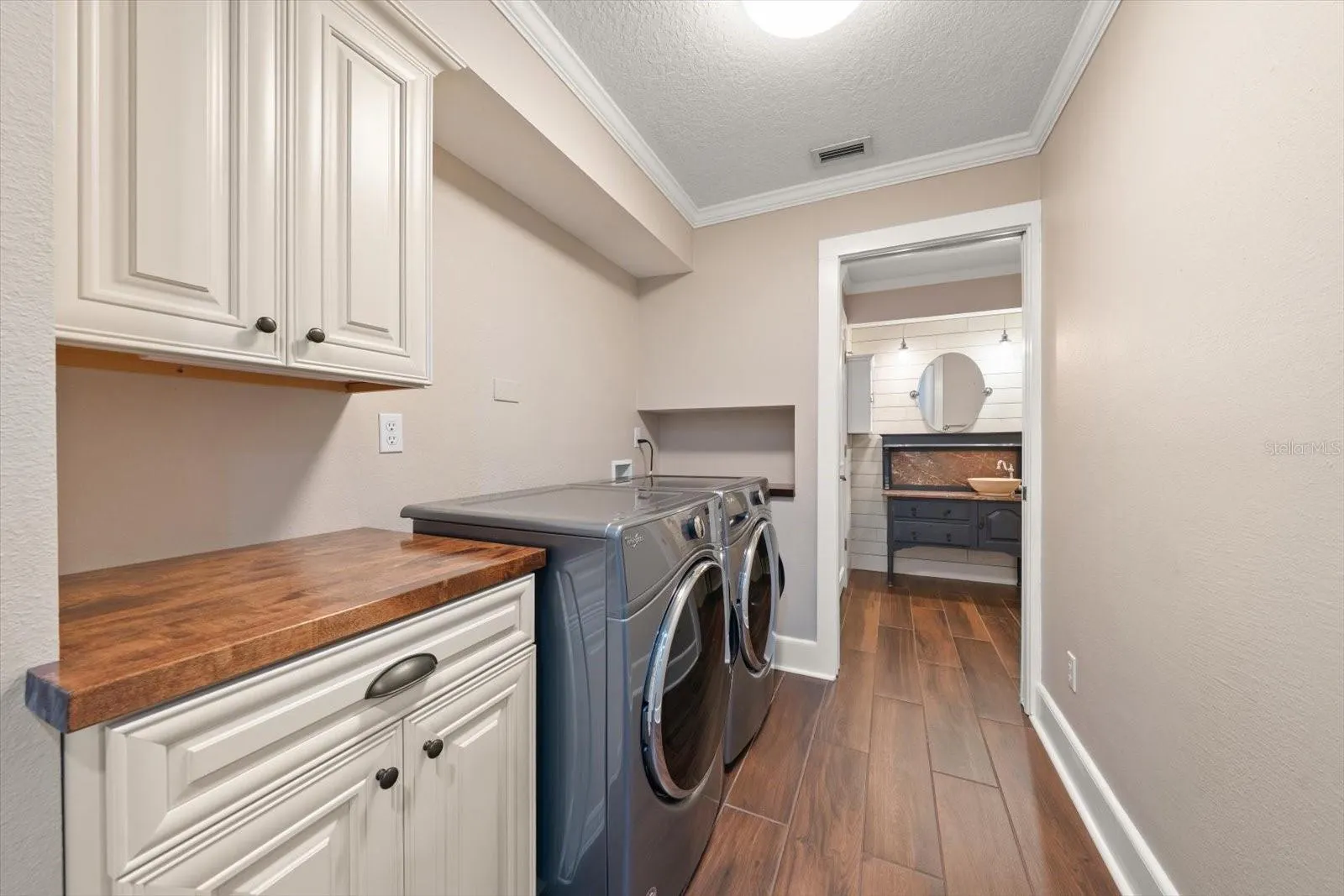 15872 SANCTUARY DR