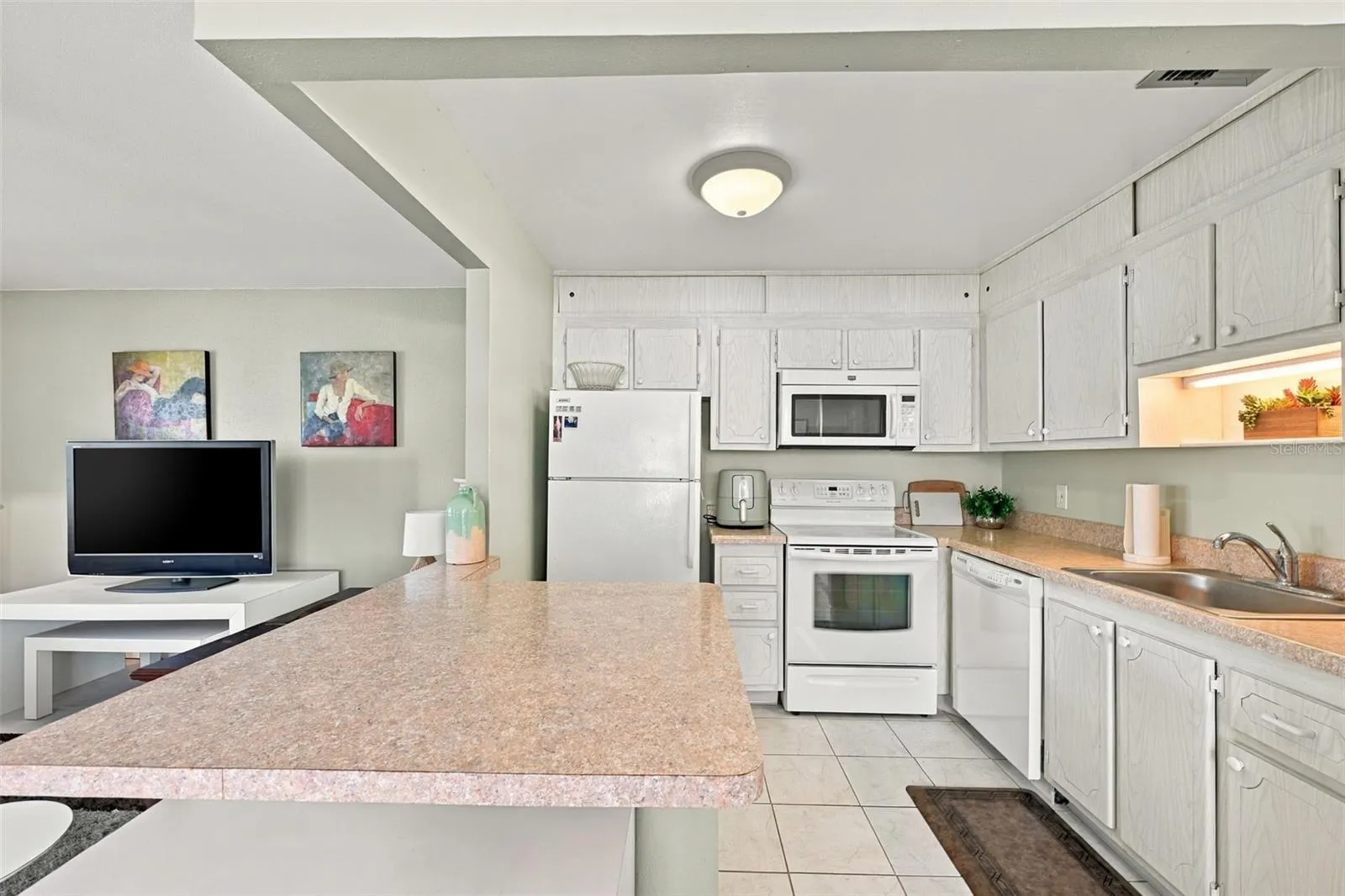 2202 CLUBHOUSE DR #179 #179
