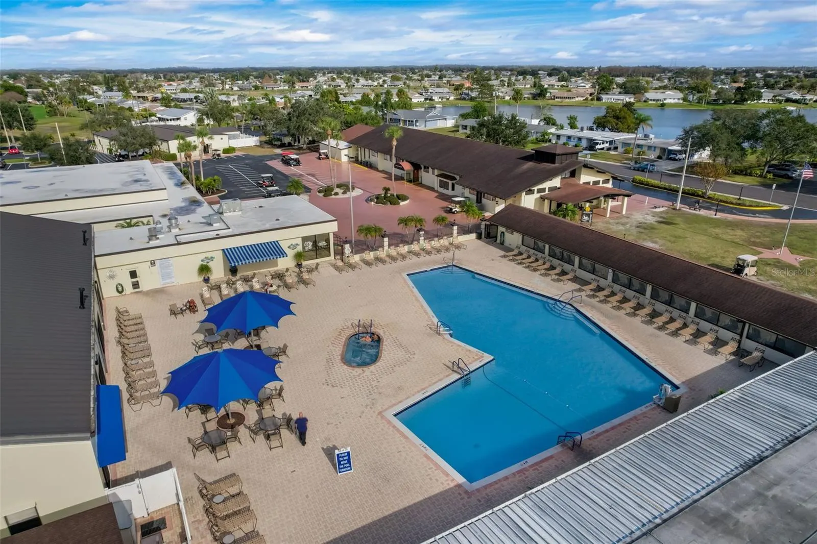 1405 W DEL WEBB BLVD