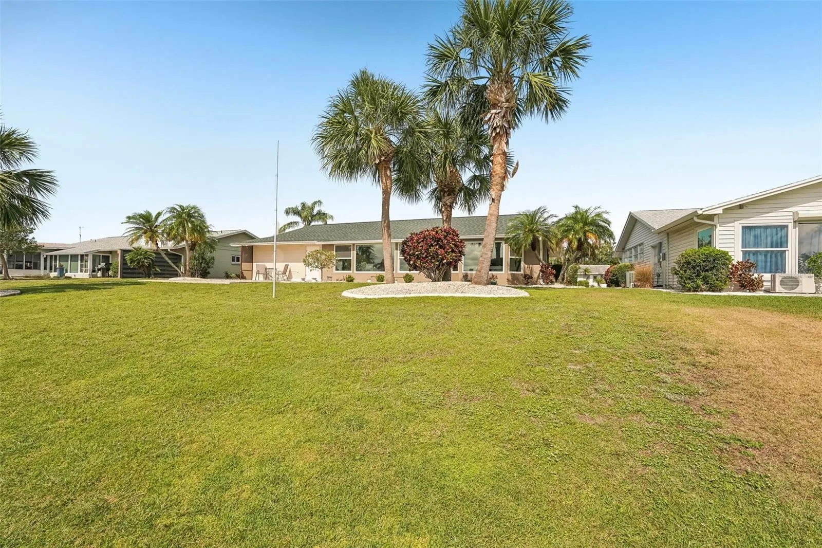 1405 W DEL WEBB BLVD