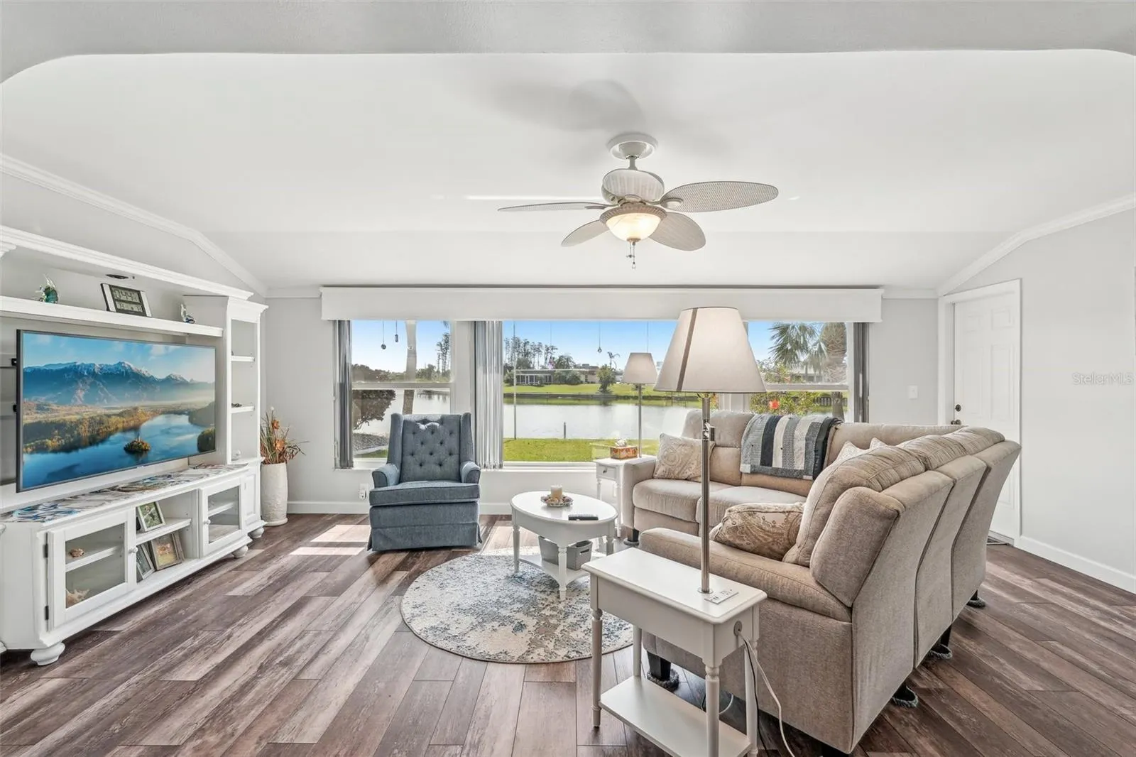 1405 W DEL WEBB BLVD