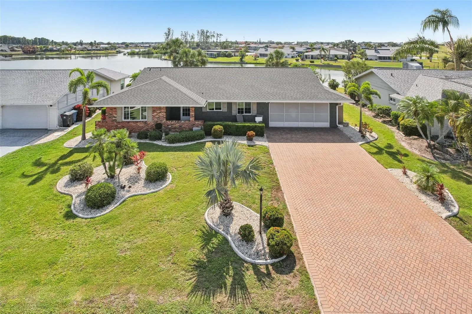 1405 W DEL WEBB BLVD
