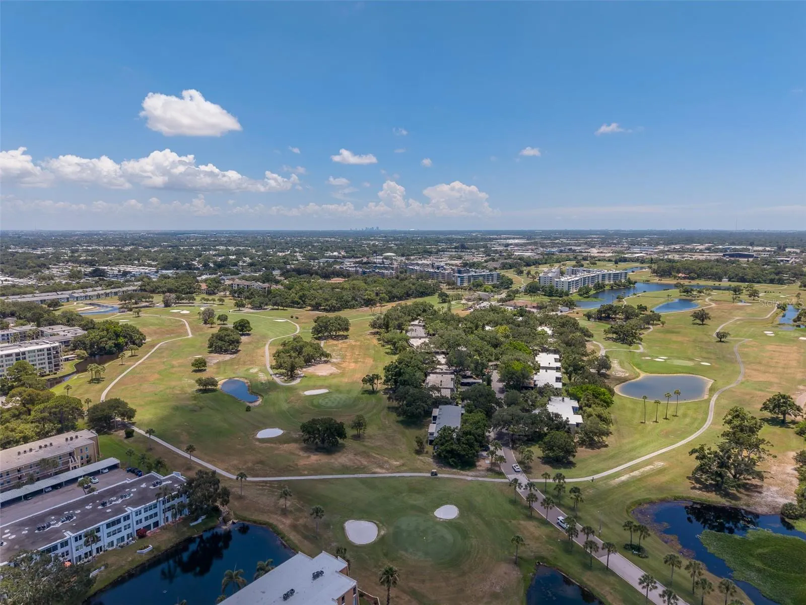 73 COUNTRY CLUB DR