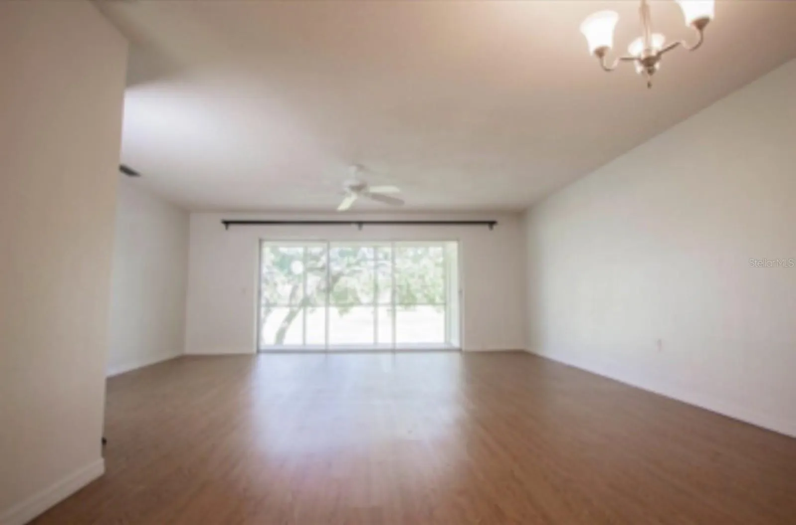73 COUNTRY CLUB DR