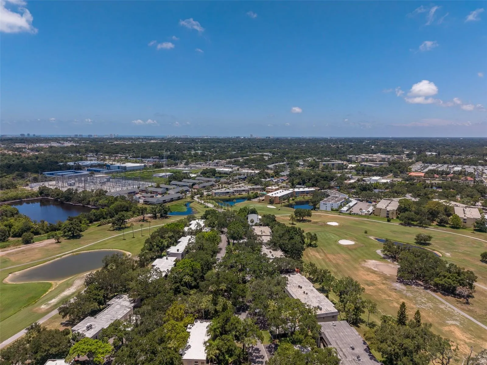 73 COUNTRY CLUB DR