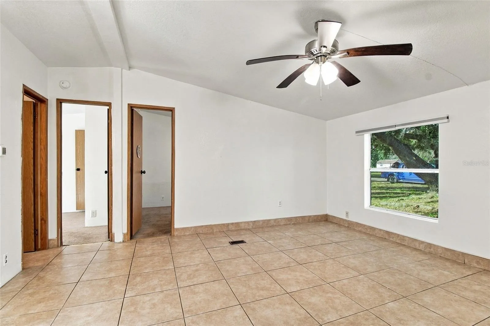 1141 SADDLEWOOD BLVD