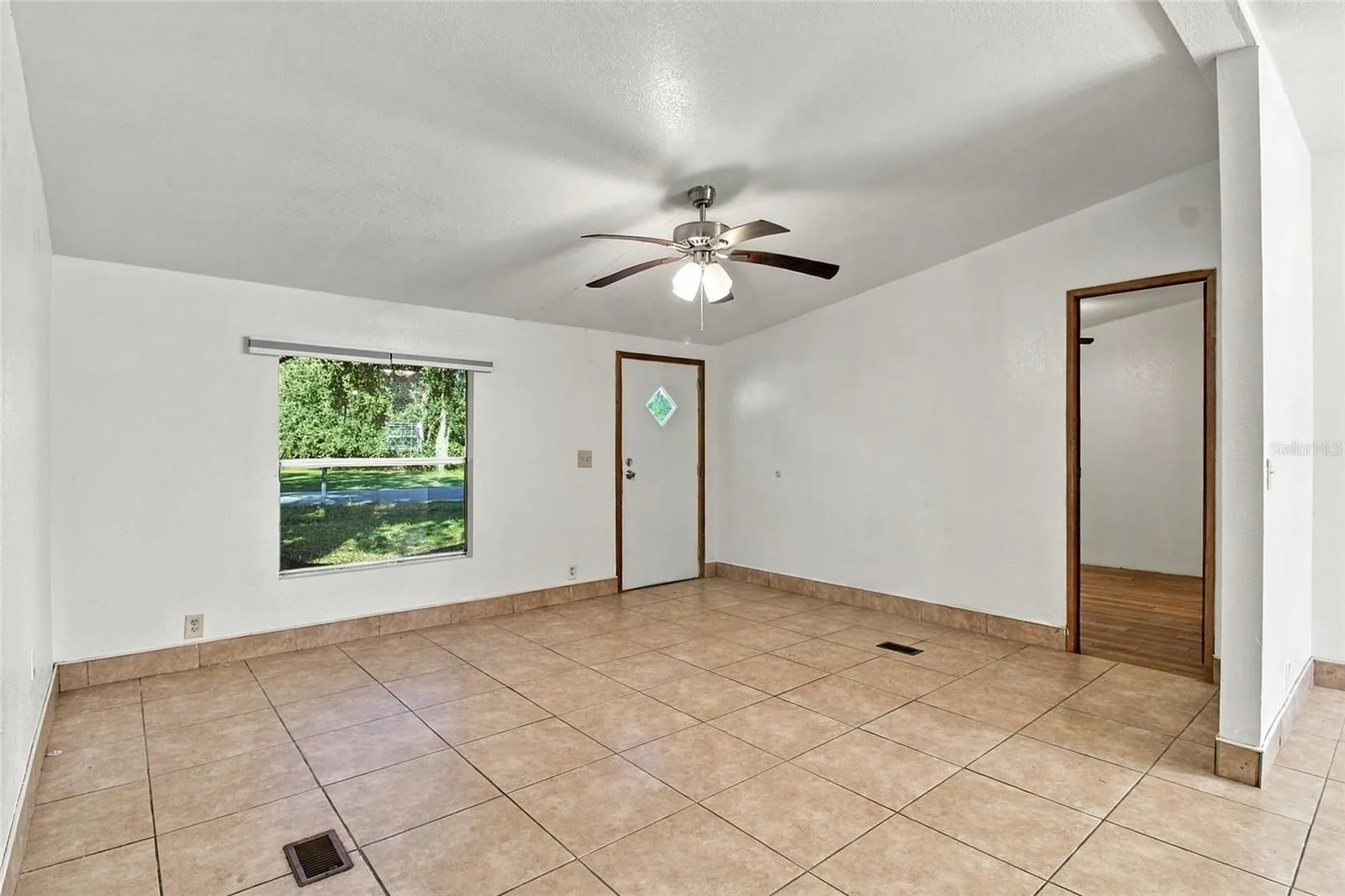 1141 SADDLEWOOD BLVD
