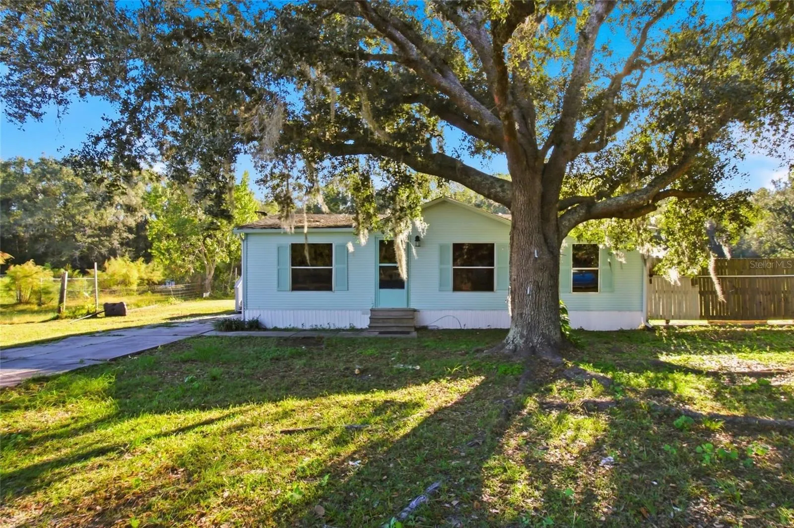 1141 SADDLEWOOD BLVD
