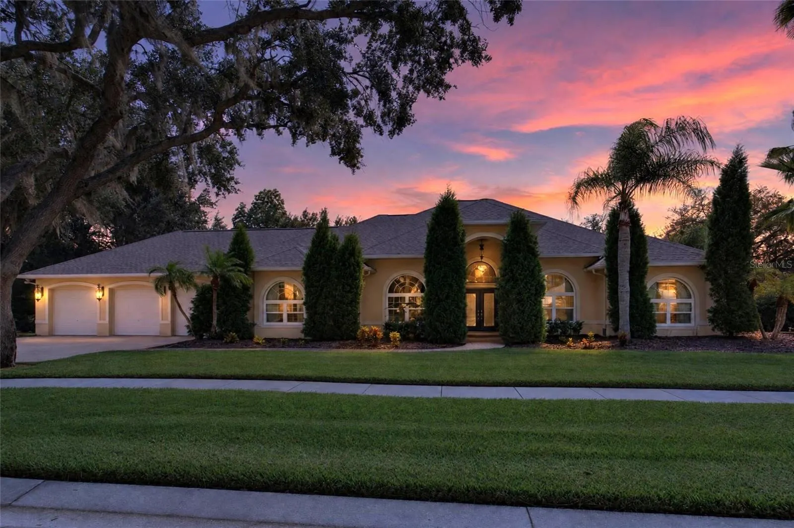 1009 EMERALD CREEK DR
