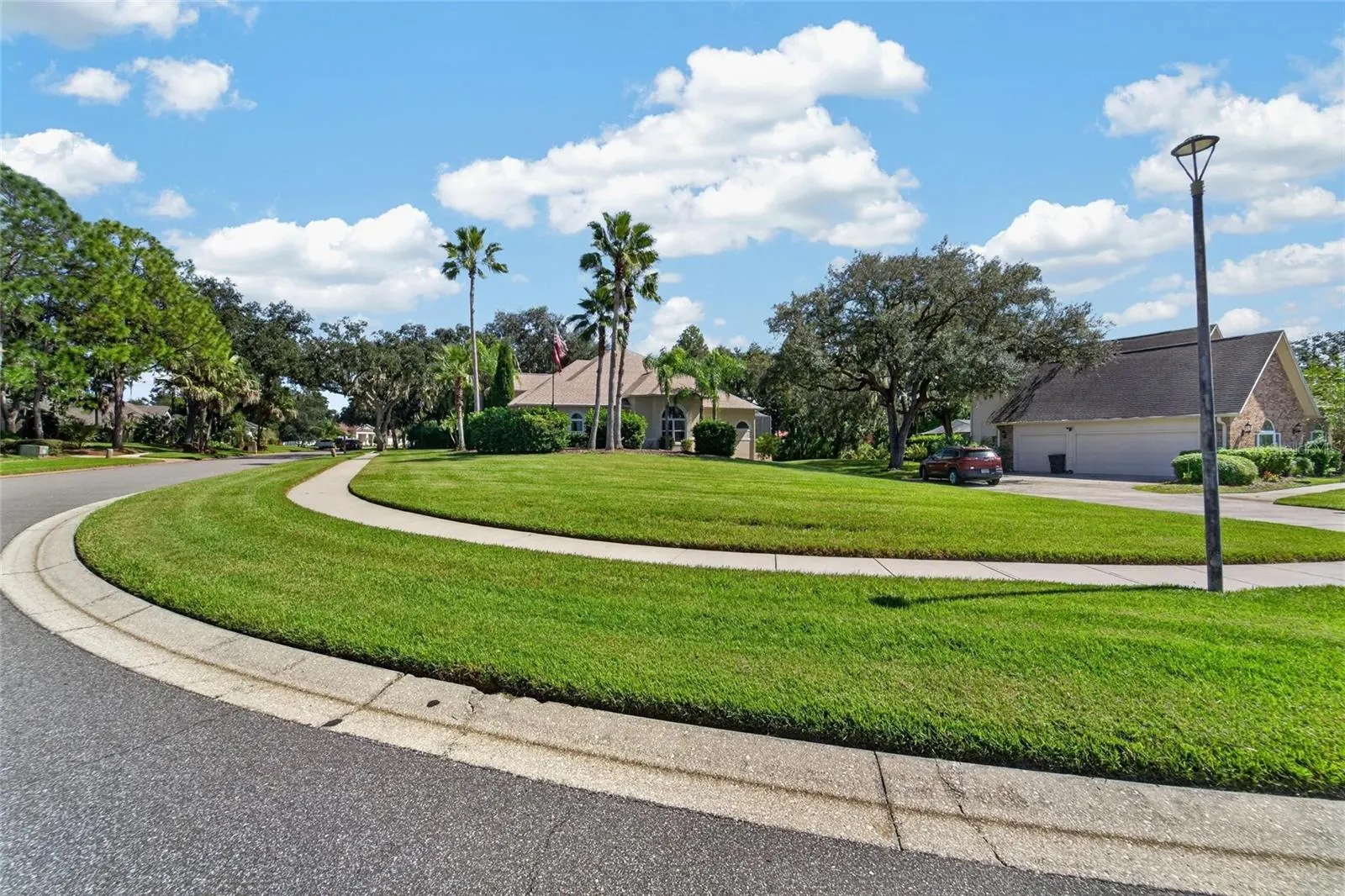 1009 EMERALD CREEK DR