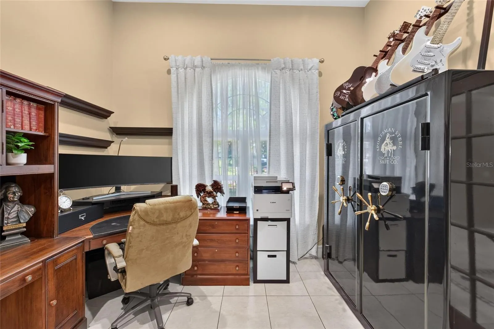 1009 EMERALD CREEK DR