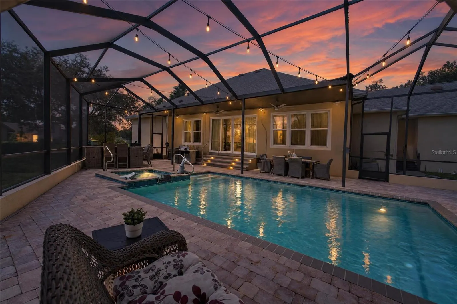 1009 EMERALD CREEK DR
