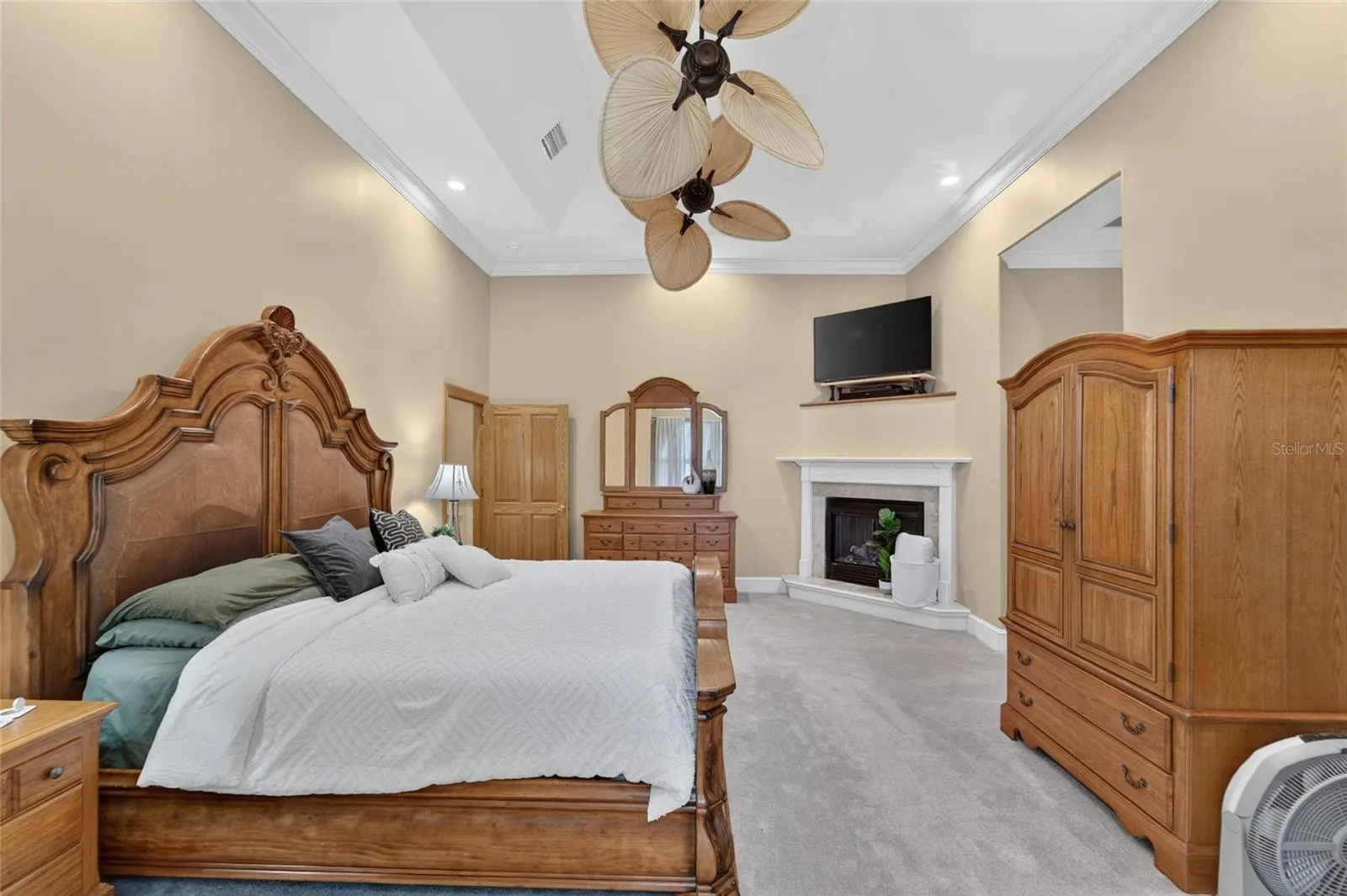 1009 EMERALD CREEK DR