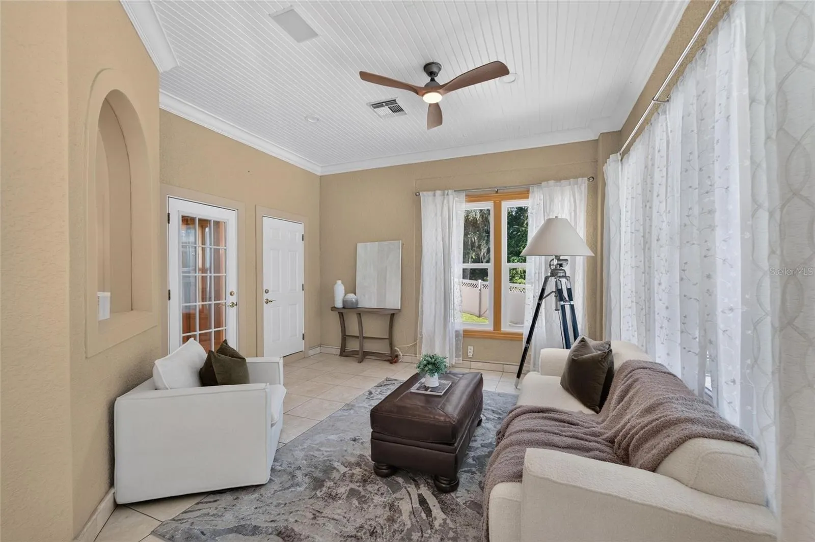 1009 EMERALD CREEK DR