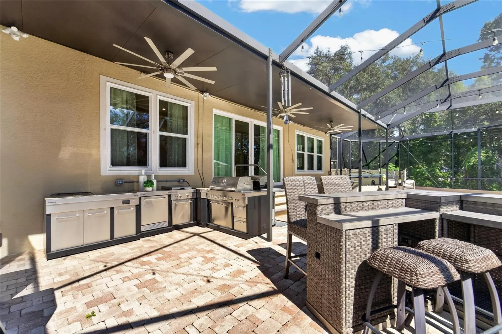 1009 EMERALD CREEK DR