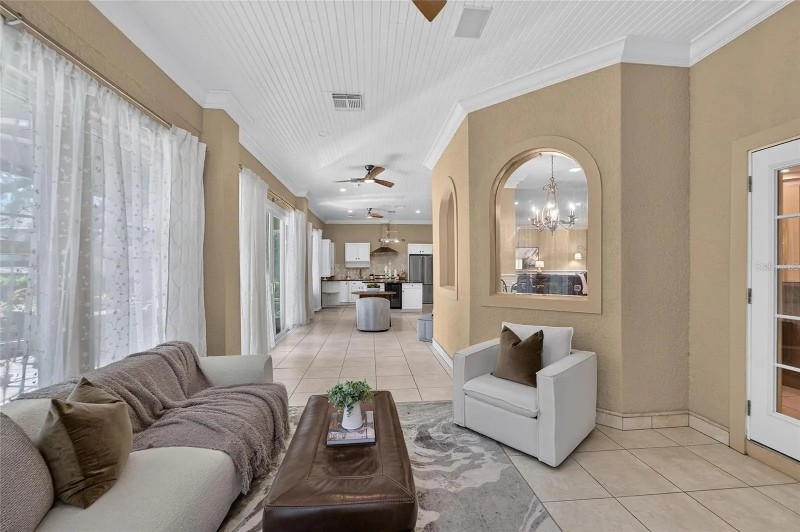 1009 EMERALD CREEK DR