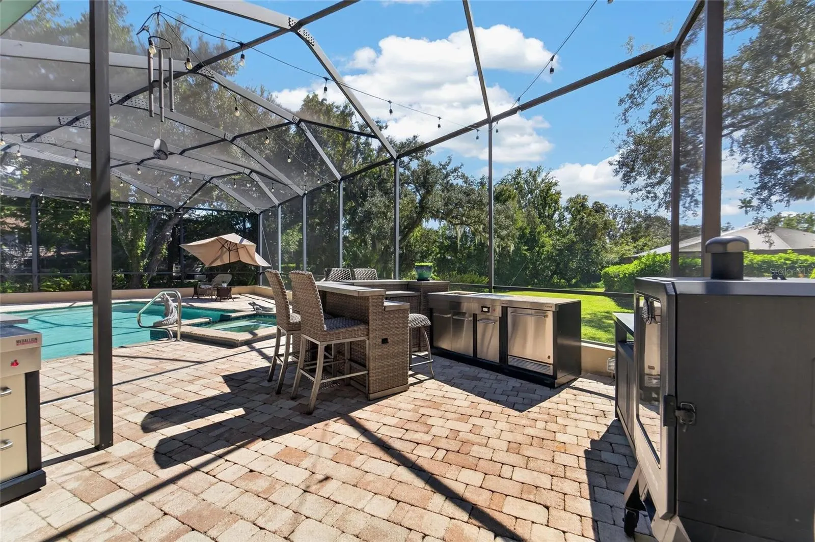 1009 EMERALD CREEK DR