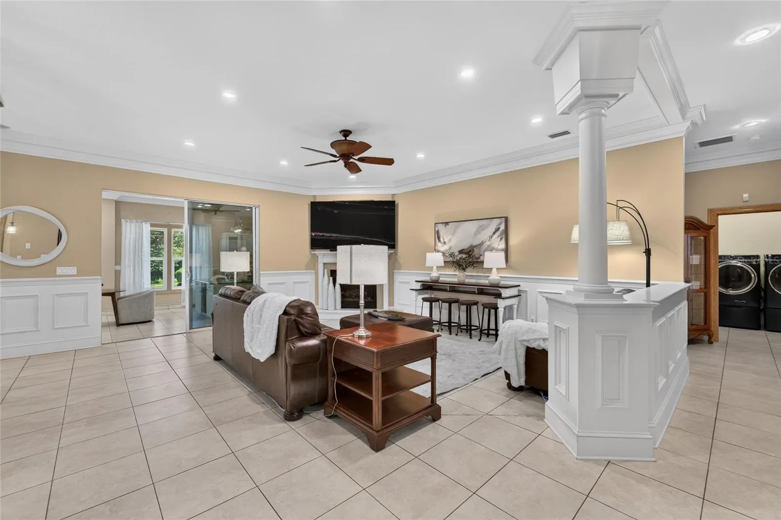 1009 EMERALD CREEK DR
