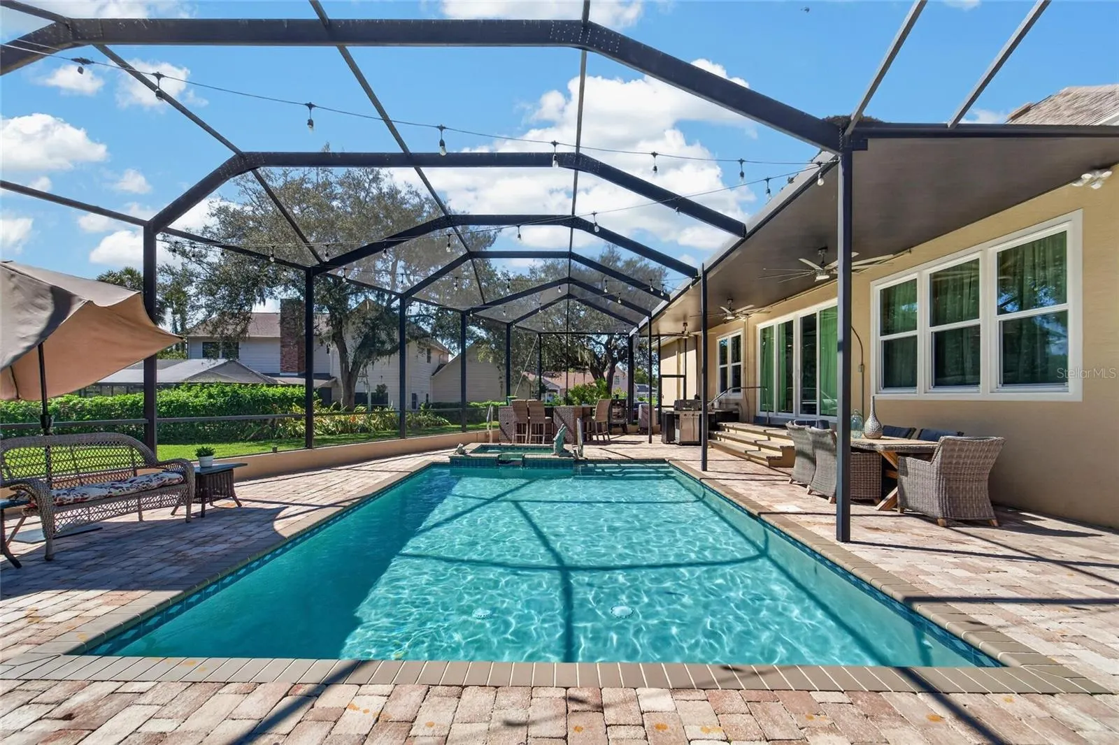 1009 EMERALD CREEK DR