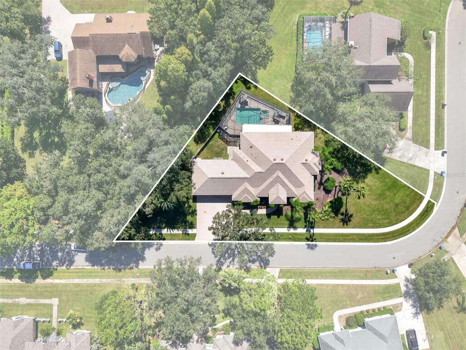 1009 EMERALD CREEK DR