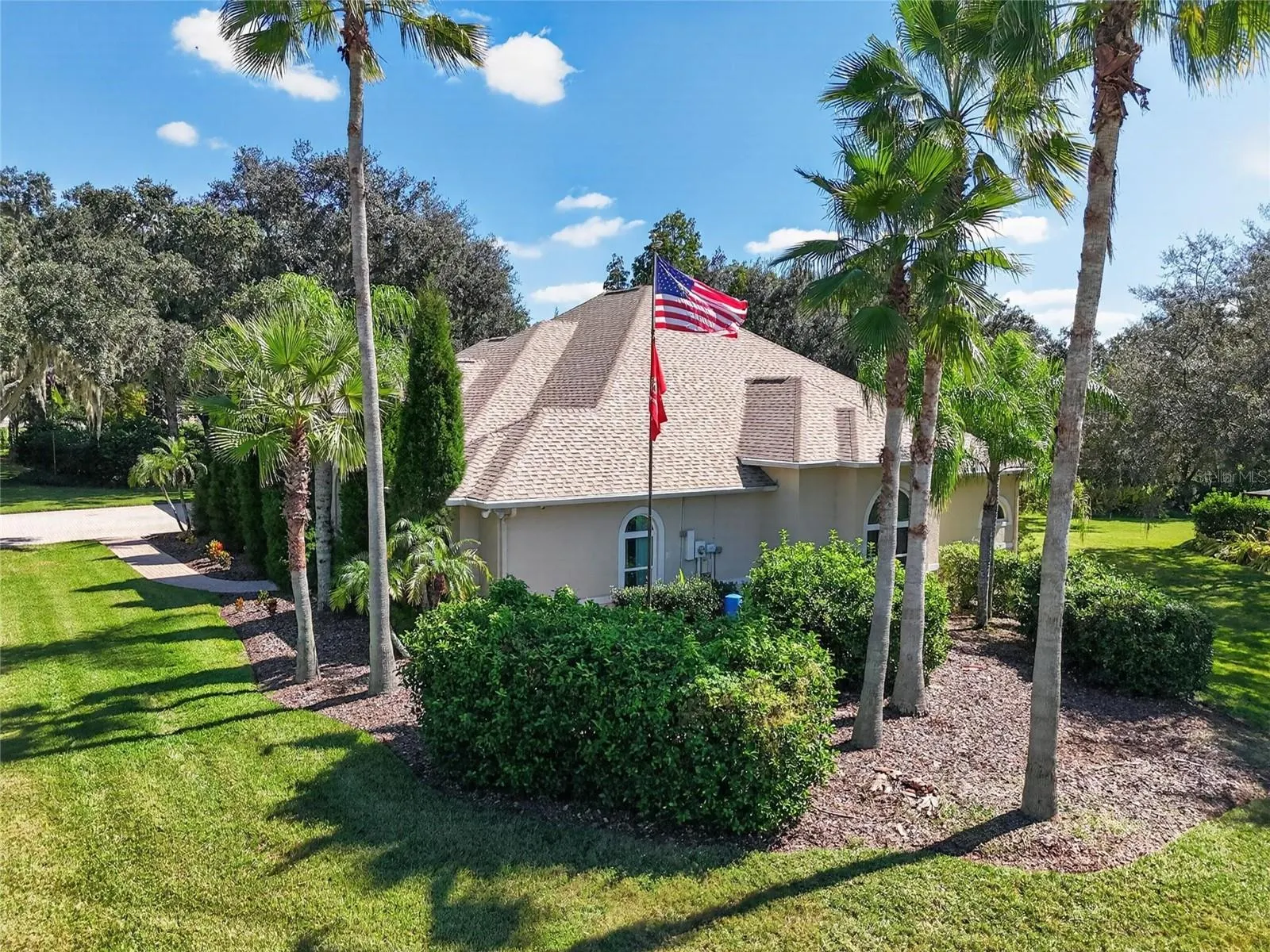 1009 EMERALD CREEK DR