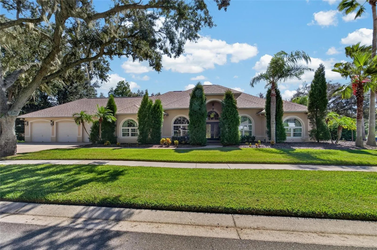 1009 EMERALD CREEK DR