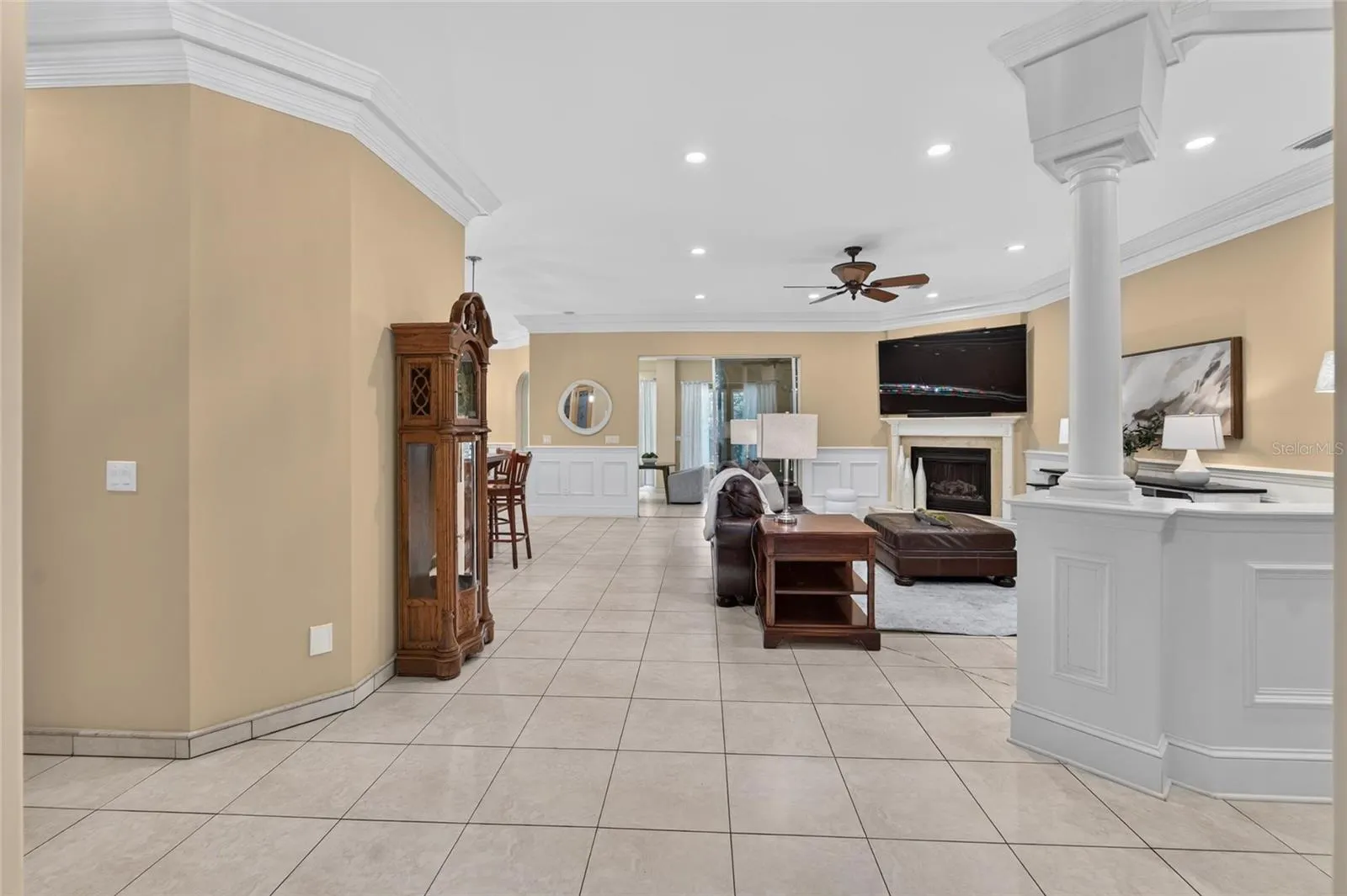 1009 EMERALD CREEK DR