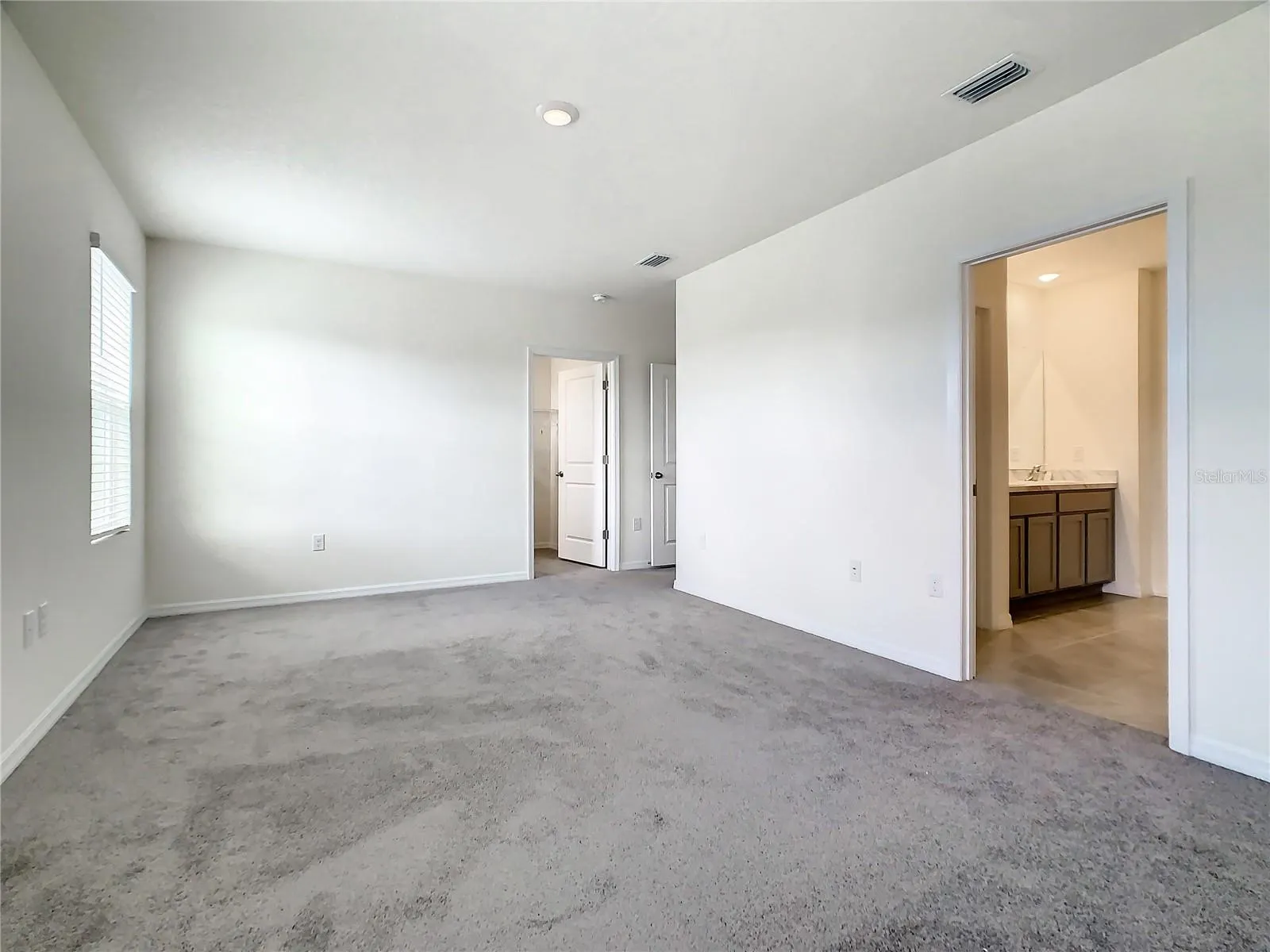 16506 MOSAIC OAR DR