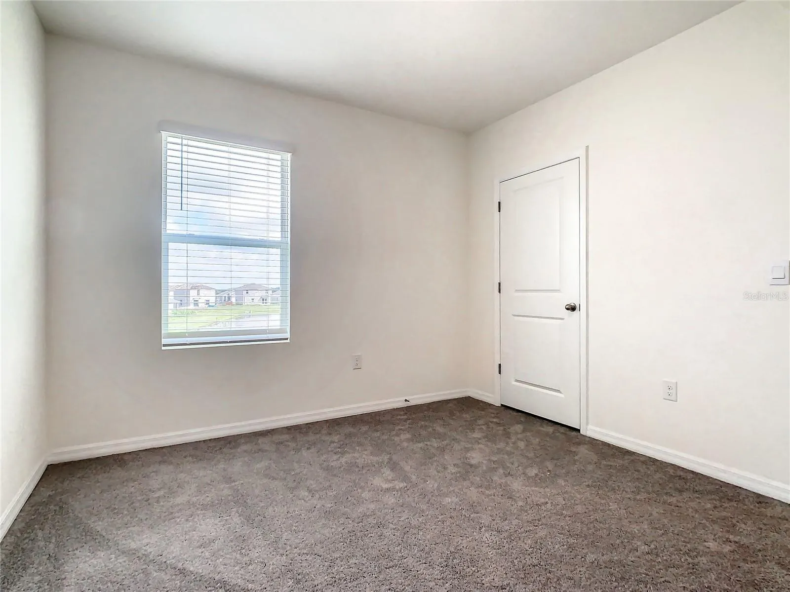 16506 MOSAIC OAR DR