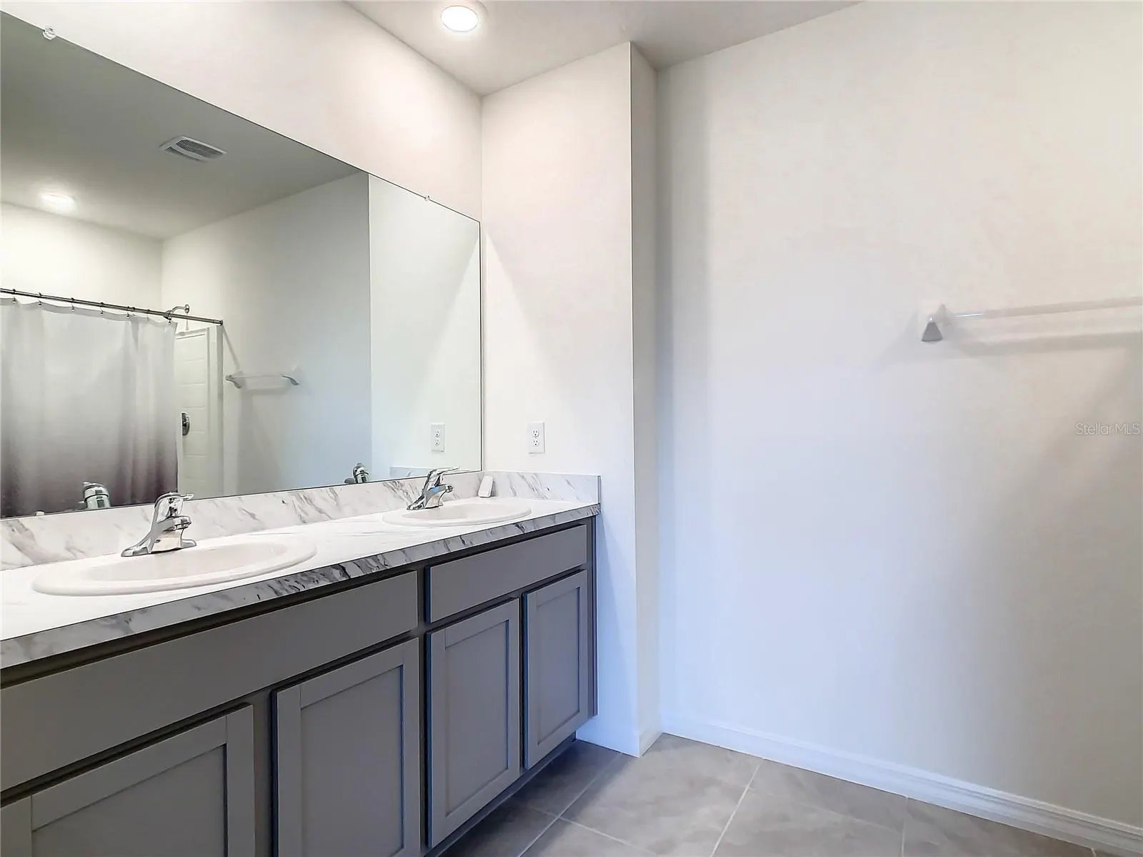 16506 MOSAIC OAR DR