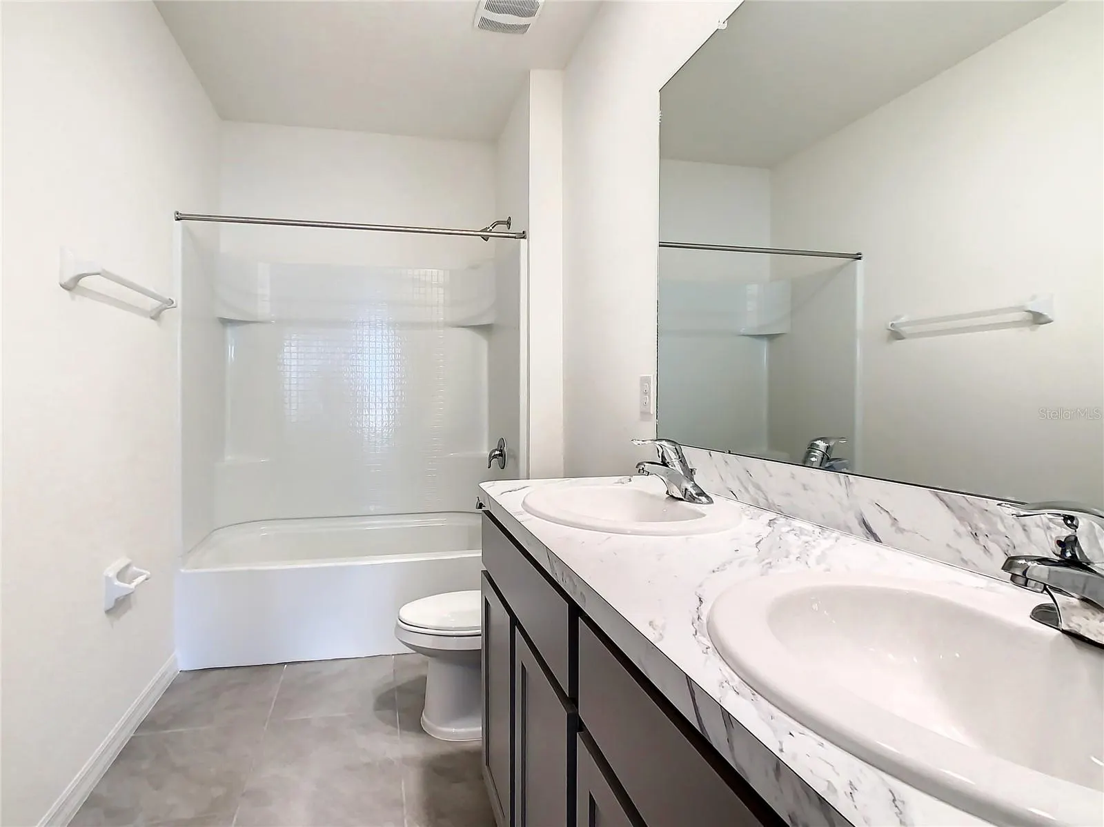 16506 MOSAIC OAR DR