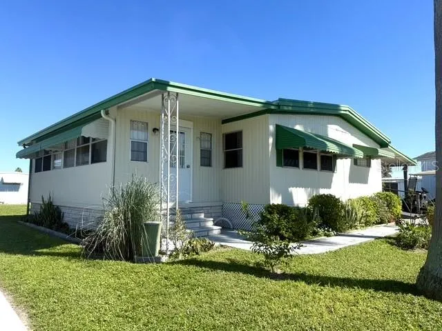 113 W SAINT LUCIA LOOP
