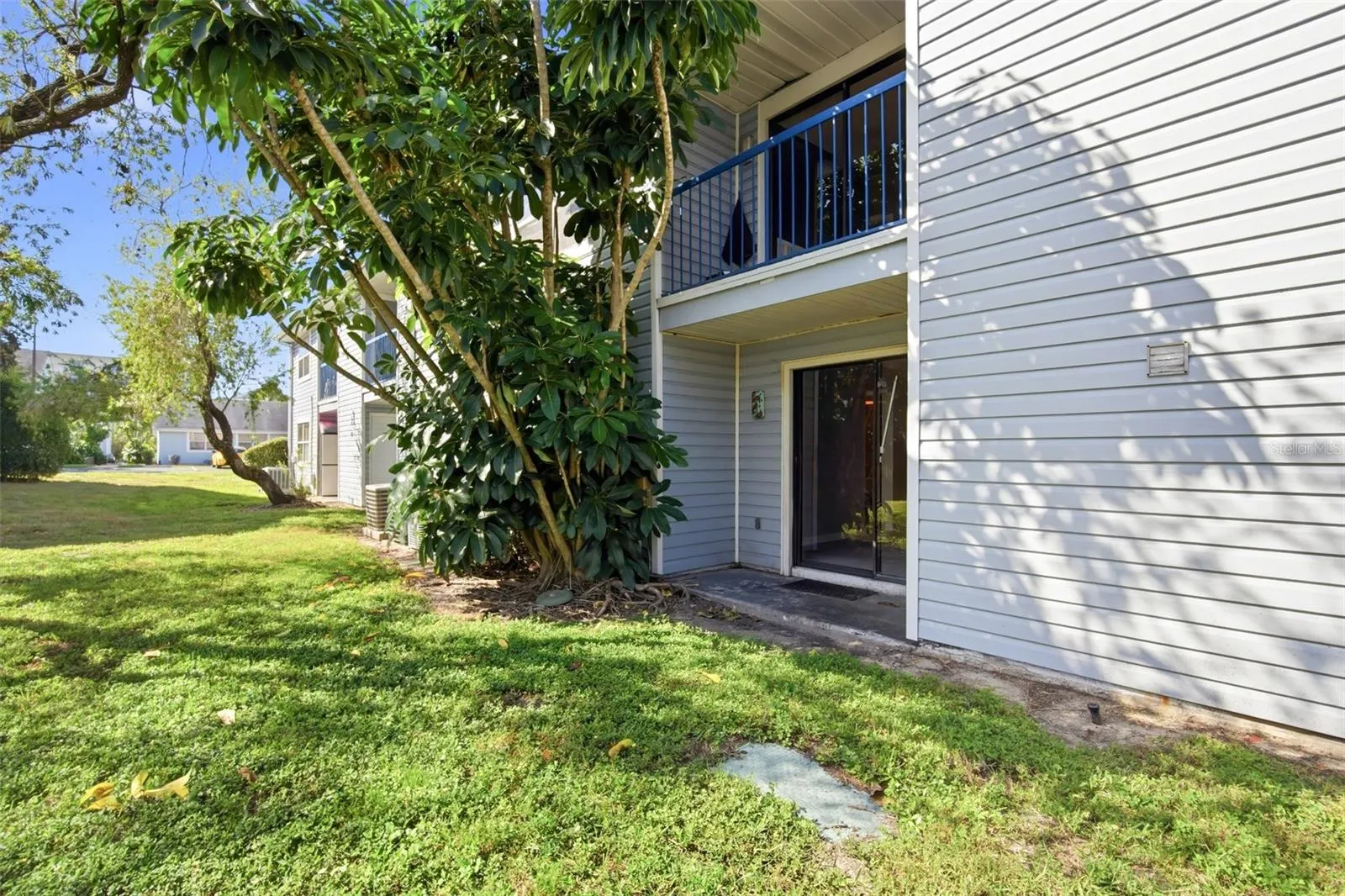 5046 TERRACE PALMS CIR #101 #101