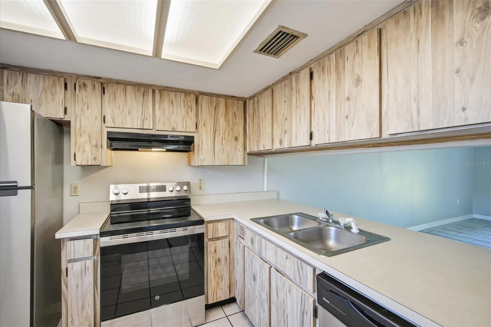 5046 TERRACE PALMS CIR #101 #101