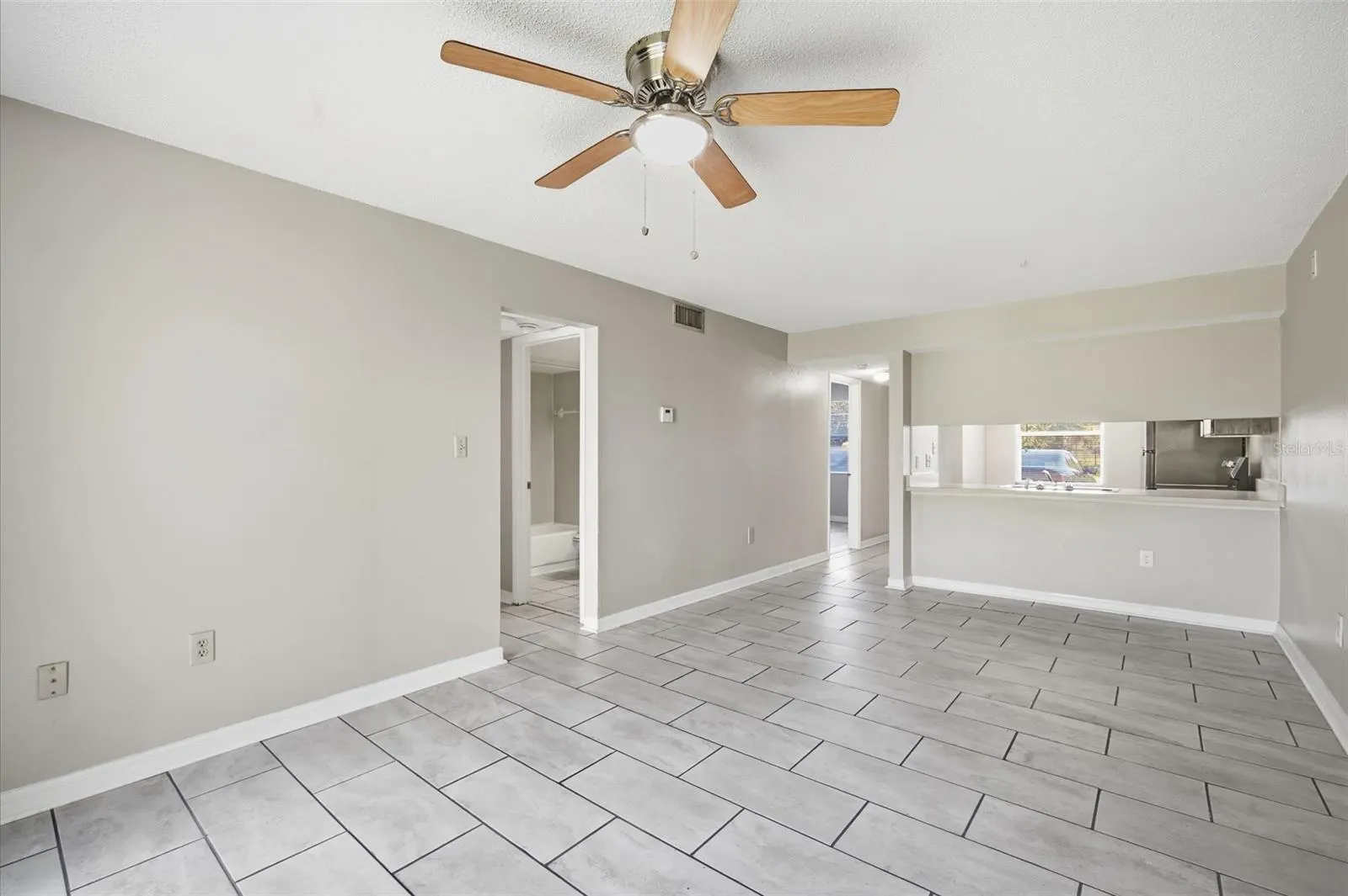 5046 TERRACE PALMS CIR #101 #101