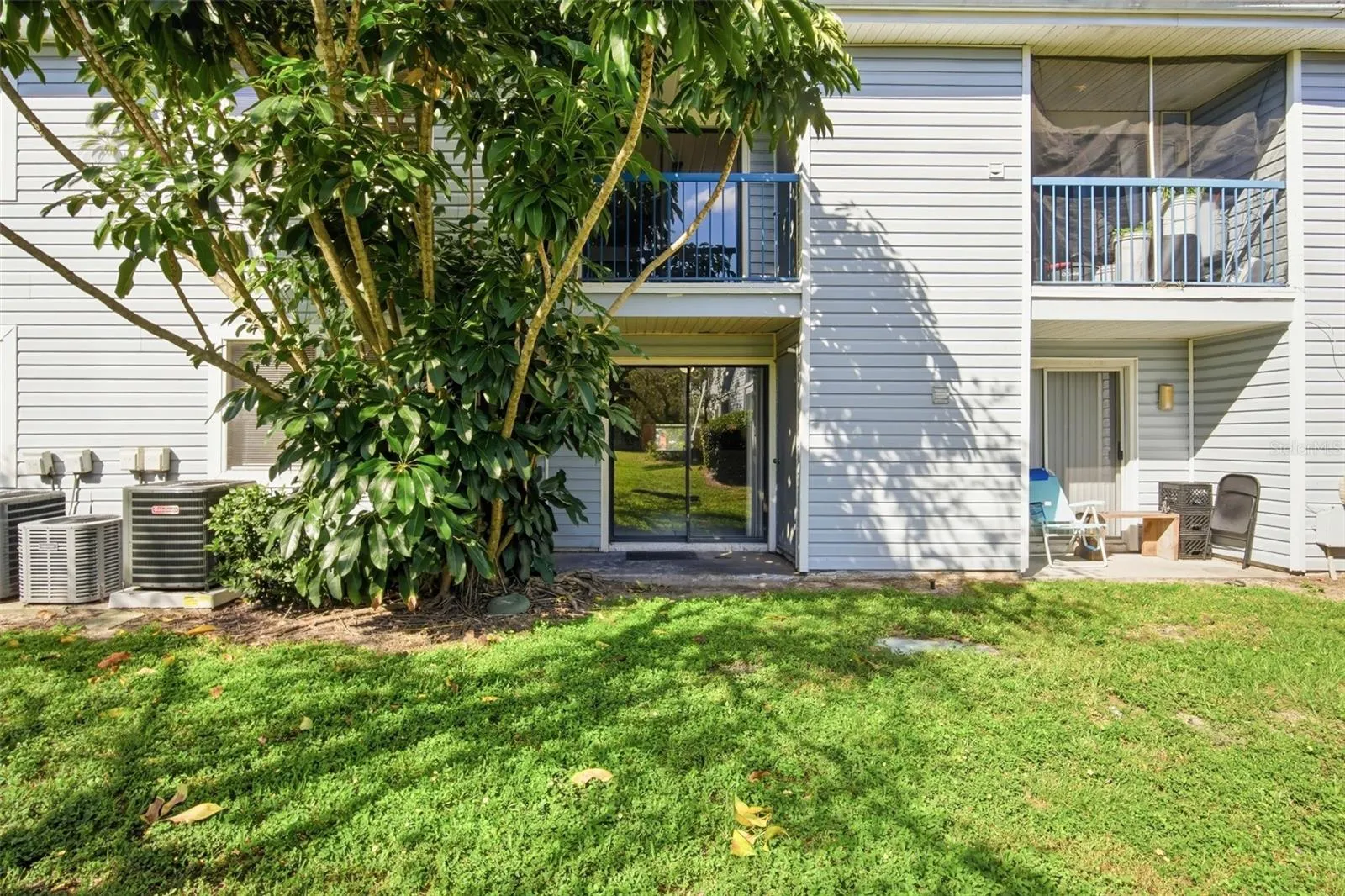 5046 TERRACE PALMS CIR #101 #101