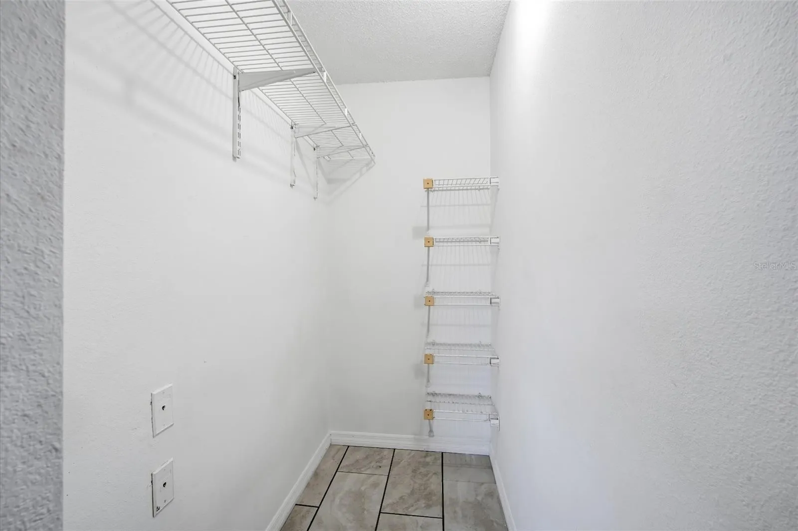 5046 TERRACE PALMS CIR #101 #101