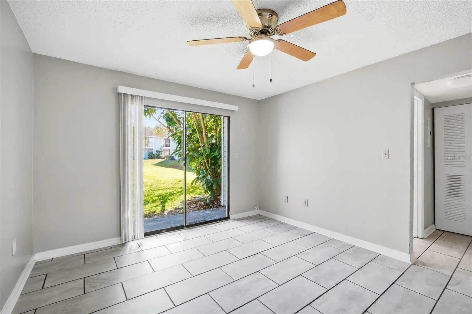 5046 TERRACE PALMS CIR #101 #101