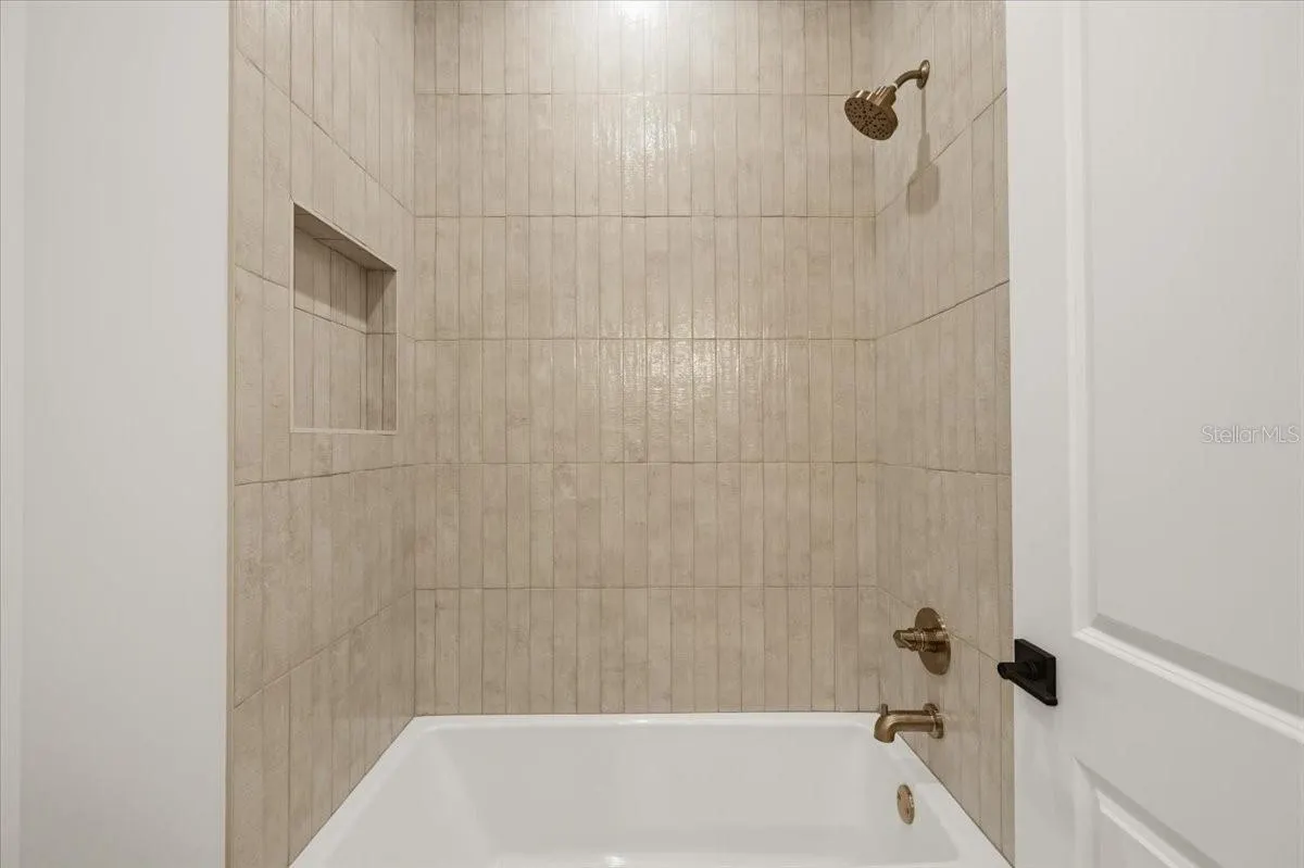 809 E LOUISIANA AVE #2 #2