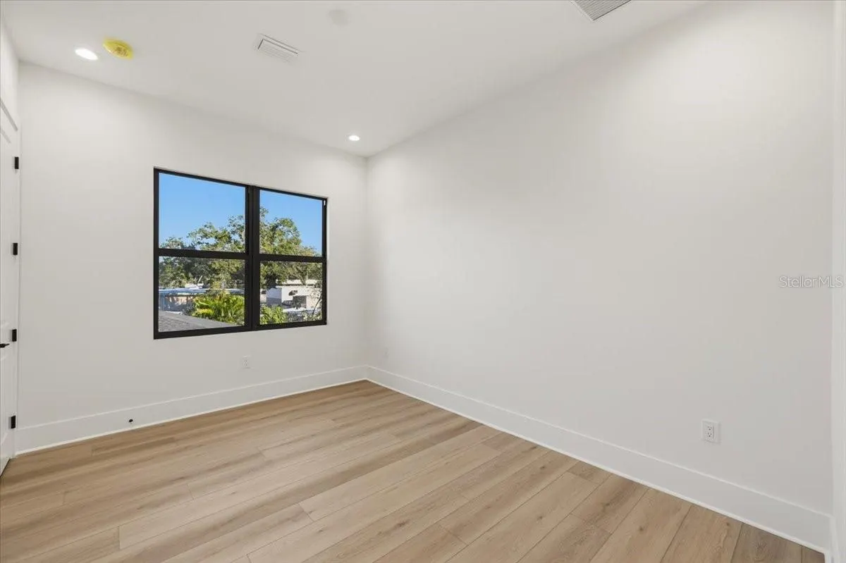 809 E LOUISIANA AVE #2 #2