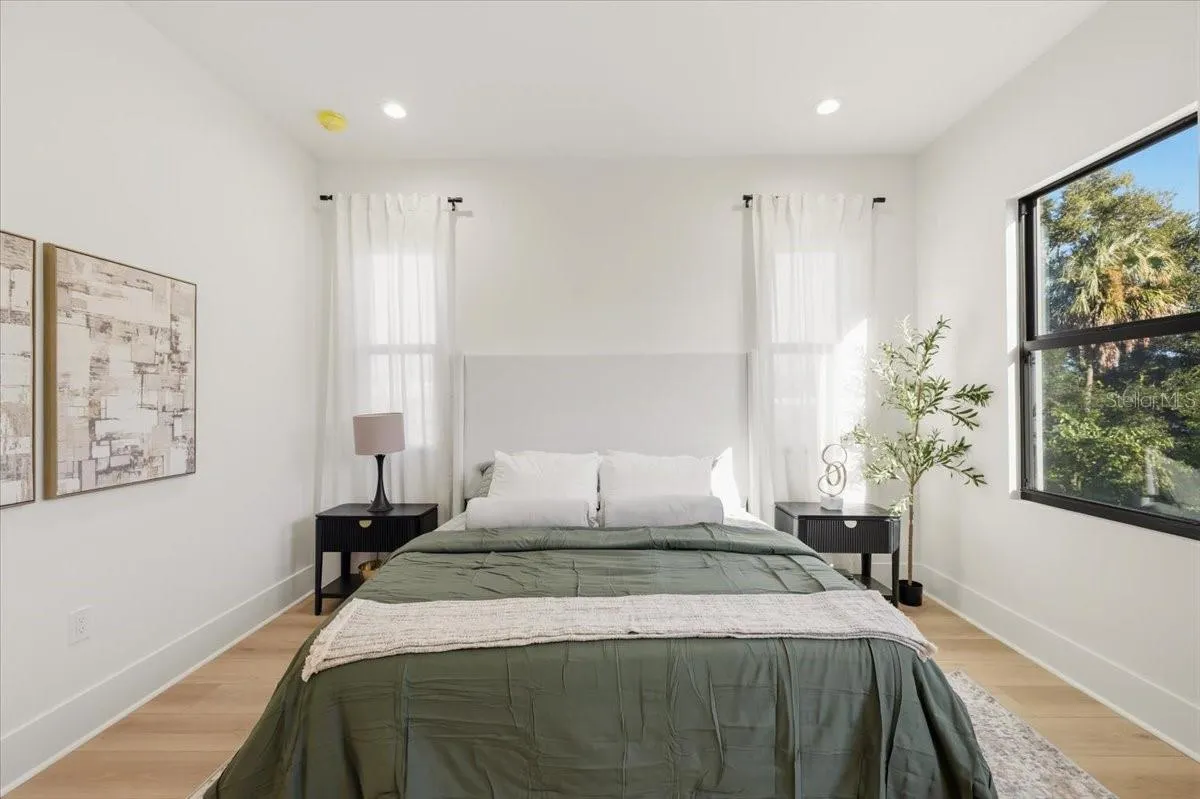 809 E LOUISIANA AVE #2 #2