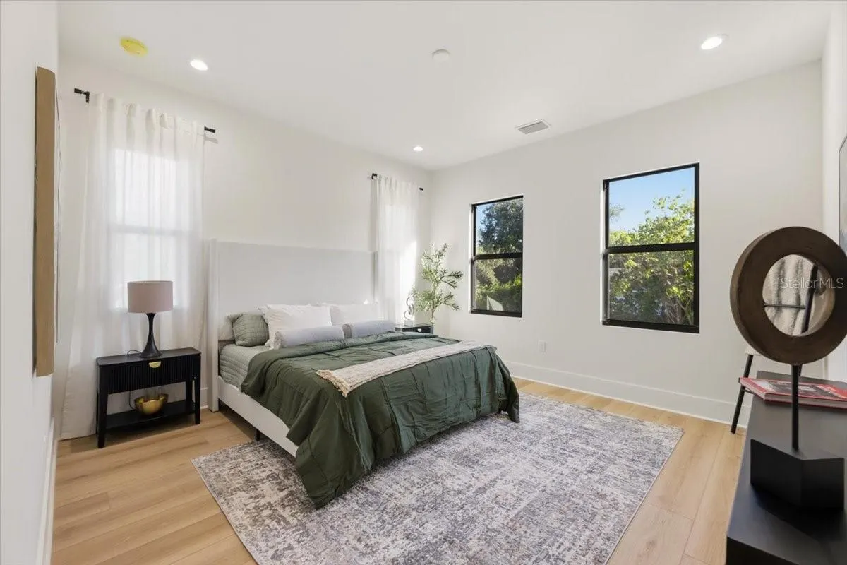 809 E LOUISIANA AVE #2 #2