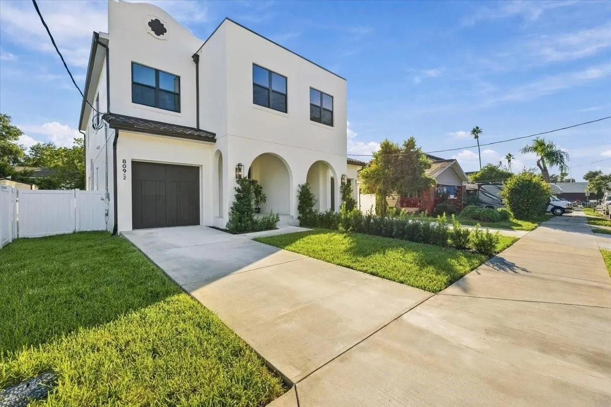 809 E LOUISIANA AVE #2 #2